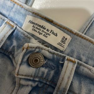 Trending Abercrombie Ultra High Rise Ankle Straight Jean